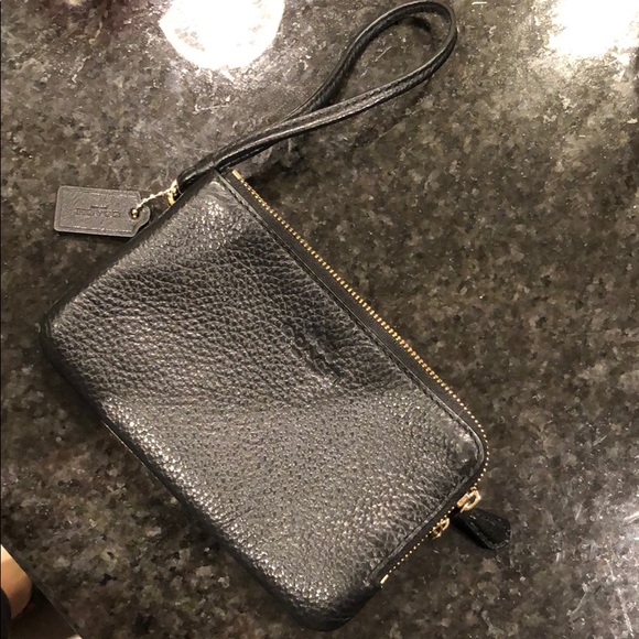 Coach zipper wallet - Picture 1 of 3